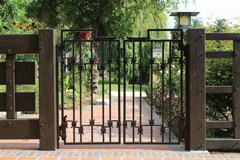 fabricating a metal gate|custom metal gates and fences.